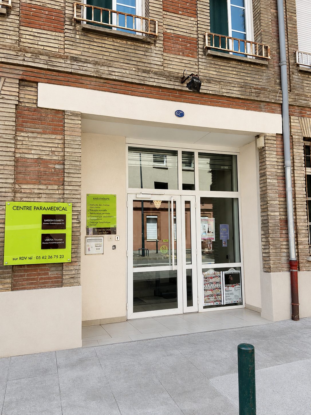 Entrée du cabinet d'ostéopathie au 62 bis boulevard des Récollets à Toulouse